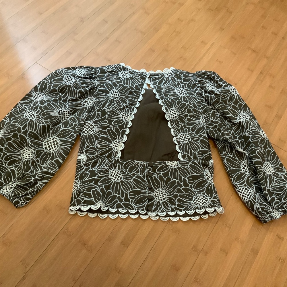 Express Embroidered Top - Picture 3 of 4